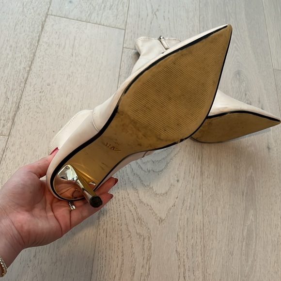 Zara Leather Zip-Up Ankle Boots with gold heel Size EU40 US9 - Picture 4 of 8